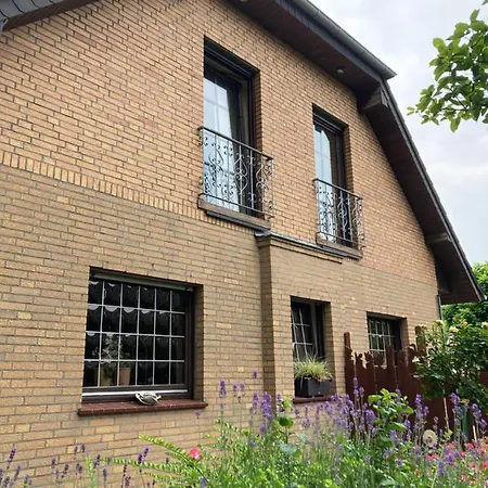 Auf Dem Eltenberg Apartmán *