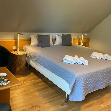 Auf Dem Eltenberg Appartement